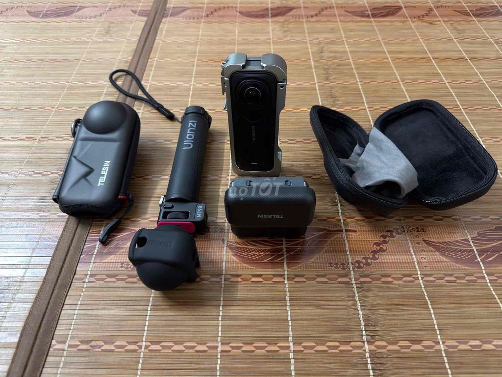 Máy ảnh hành trình Insta360 X5 Đen Như mới. Mua bán Máy ảnh, Máy quay tại Quận Hà Đông Hà Nội được đăng bởi Nguyễn Trí Dũng hình 1