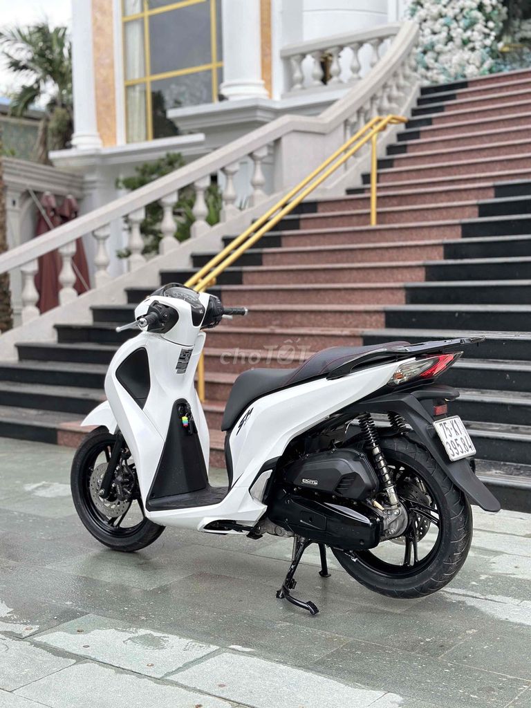 SH 2018 sporty , xe cực kì đẹp, bao ngon. Mua bán Xe máy tại Thành phố Huế Thừa Thiên Huế được đăng bởi Trần Quý hình 4