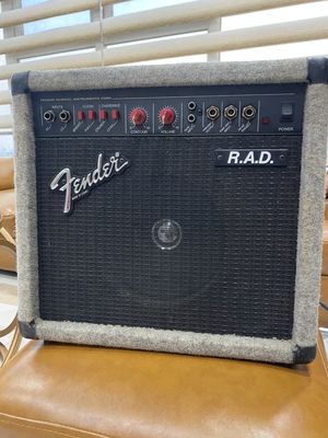 Bán amp guitar Fender  75 Watt Input Power R.A.D