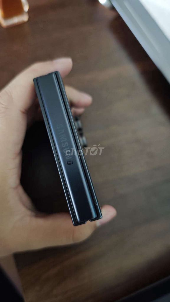 Samsung Z Flip 7 512GB Đen. Mua bán Điện thoại tại Quận Gò Vấp Tp Hồ Chí Minh được đăng bởi thi minh thái hình 1