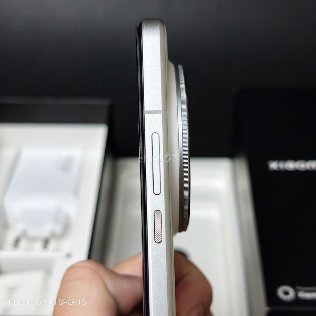 Điện thoại Xiaomi 15 Ultra Chính Hãng Fullbox 3/27. Mua bán Điện thoại tại Quận 11 Tp Hồ Chí Minh được đăng bởi HOÀNG SANH SPORTS hình 4