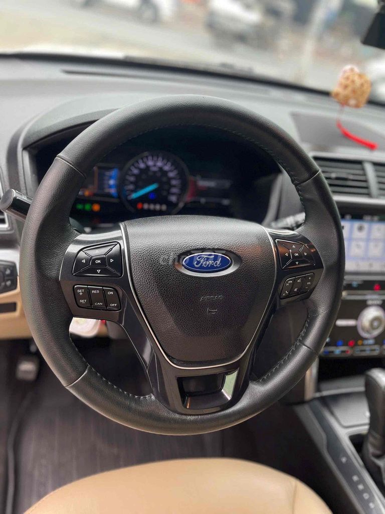 Ford Explorer 2017 - 91000 km. Mua bán Ô tô tại Thành phố Biên Hòa Đồng Nai được đăng bởi Chien Phan hình 10