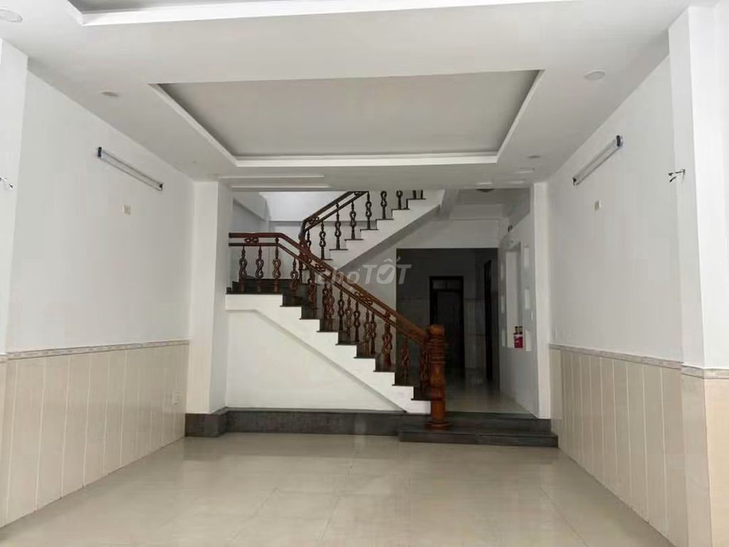 Rent · 6 bd · 100 м² · Quận Sơn Trà, ул. Đường Khúc Hạo