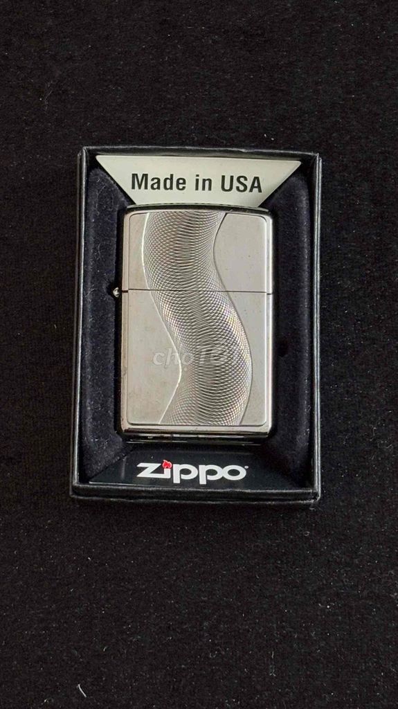 Bật lửa Zippo Texas Twister Emblem Black Ice  667