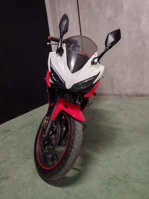 Honda CBR 150R 2016 Đỏ trắng. Mua bán Xe máy tại Quận Cầu Giấy Hà Nội được đăng bởi phạm hưng
