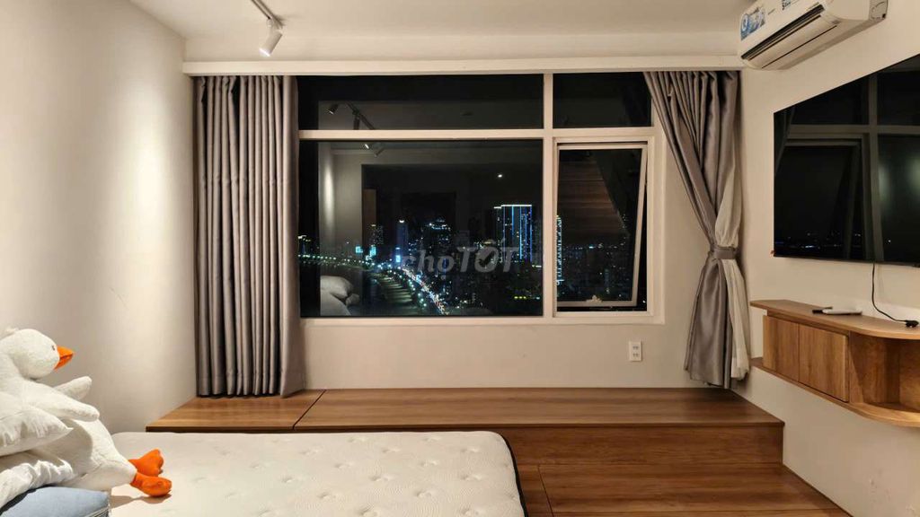 Роскошные апартаменты Muong Thanh Khanh Hoa 70 м2 с 1 спальней и 2 туалетом