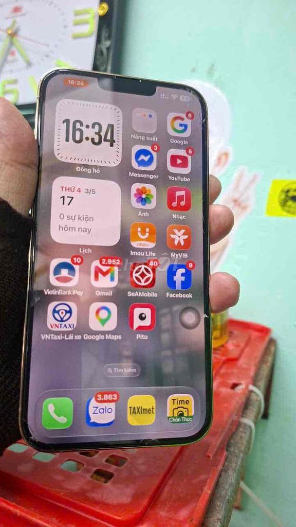 Apple iPhone 13 Pro Max 512GB Vàng Nứt mặt sau. Mua bán Điện thoại tại Thành phố Vũng Tàu Bà Rịa - Vũng Tàu được đăng bởi Long Tony hình 1
