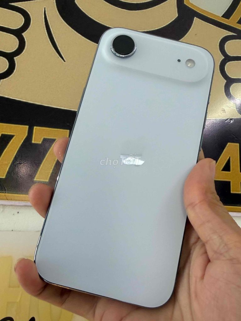 Apple iPhone Air 256GB Trắng. Mua bán Điện thoại tại Quận Tân Phú Tp Hồ Chí Minh được đăng bởi trương thành hưng hình 1