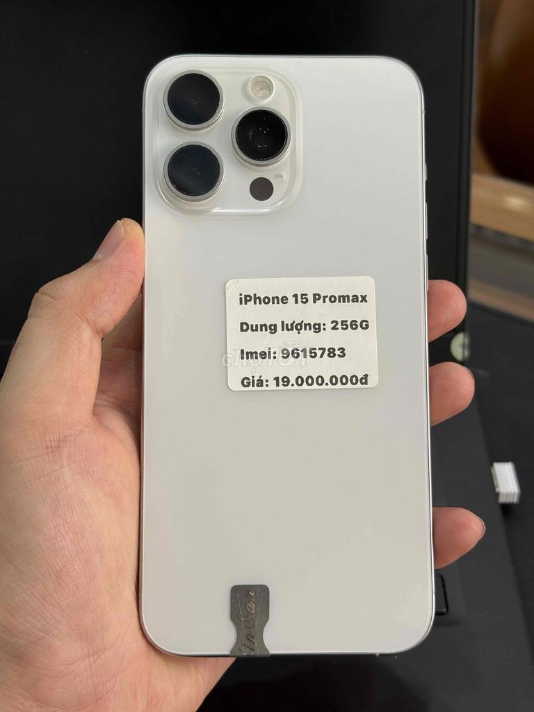 iPhone 15 Pro Max 256GB Trắng máy đẹp keng. Mua bán Điện thoại tại Thành phố Buôn Ma Thuột Đắk Lắk được đăng bởi Nguyễn Hoàng hình 1