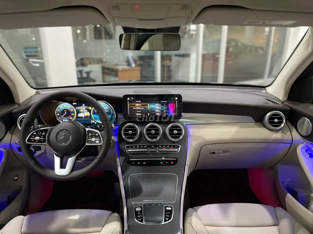 Mercedes GLC300 AMG 4MATIC 2022 Xám. Mua bán Ô tô tại Quận 7 Tp Hồ Chí Minh được đăng bởi JENNIE hình 7