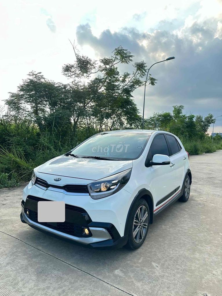 Kia Morning Xline 2021 Белый 155 000 км