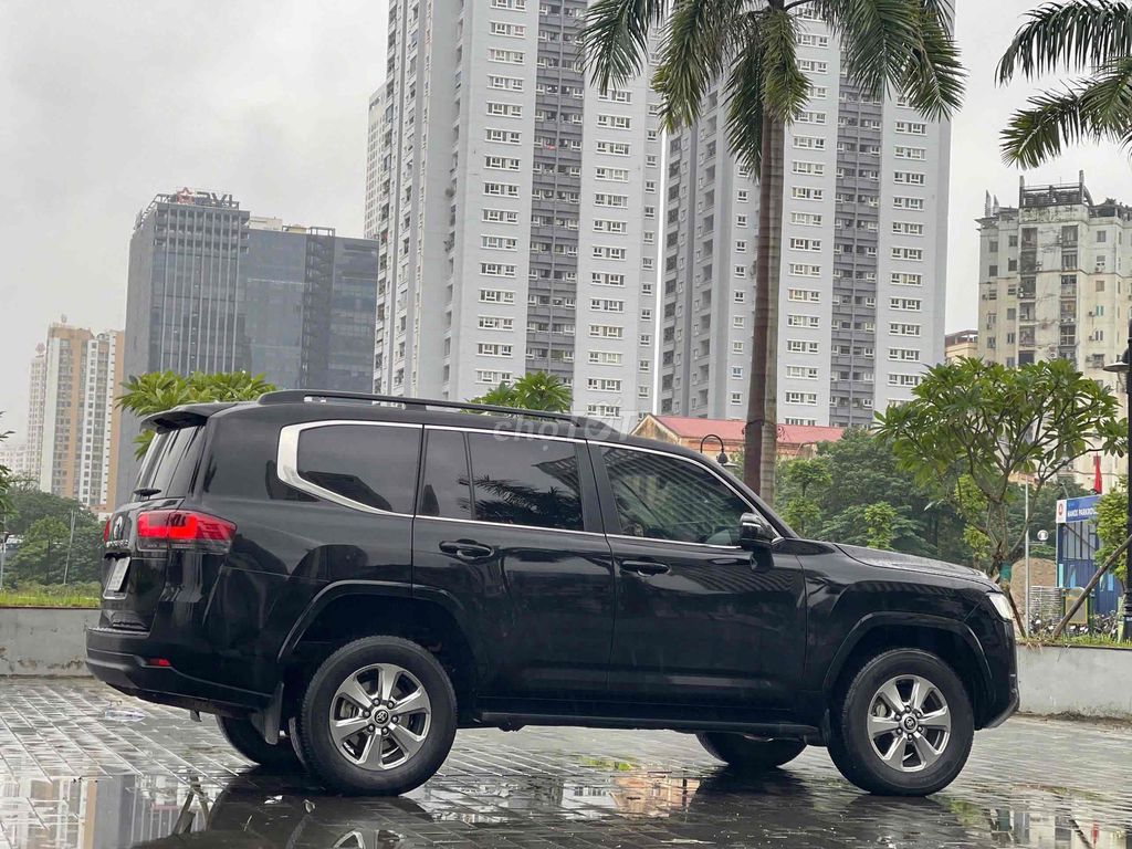 LC300 3.5 Turbo sx 2021 màu đen siêu hiếm. Mua bán Ô tô tại Quận Cầu Giấy Hà Nội được đăng bởi Cao Quý hình 4