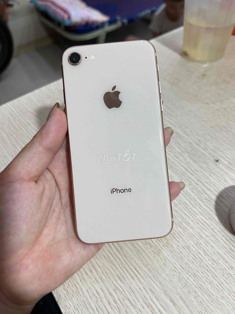 Apple iPhone 8 64GB Vàng hồng. Mua bán Điện thoại tại Quận Hà Đông Hà Nội được đăng bởi Nguyễn Gia Linh hình 1