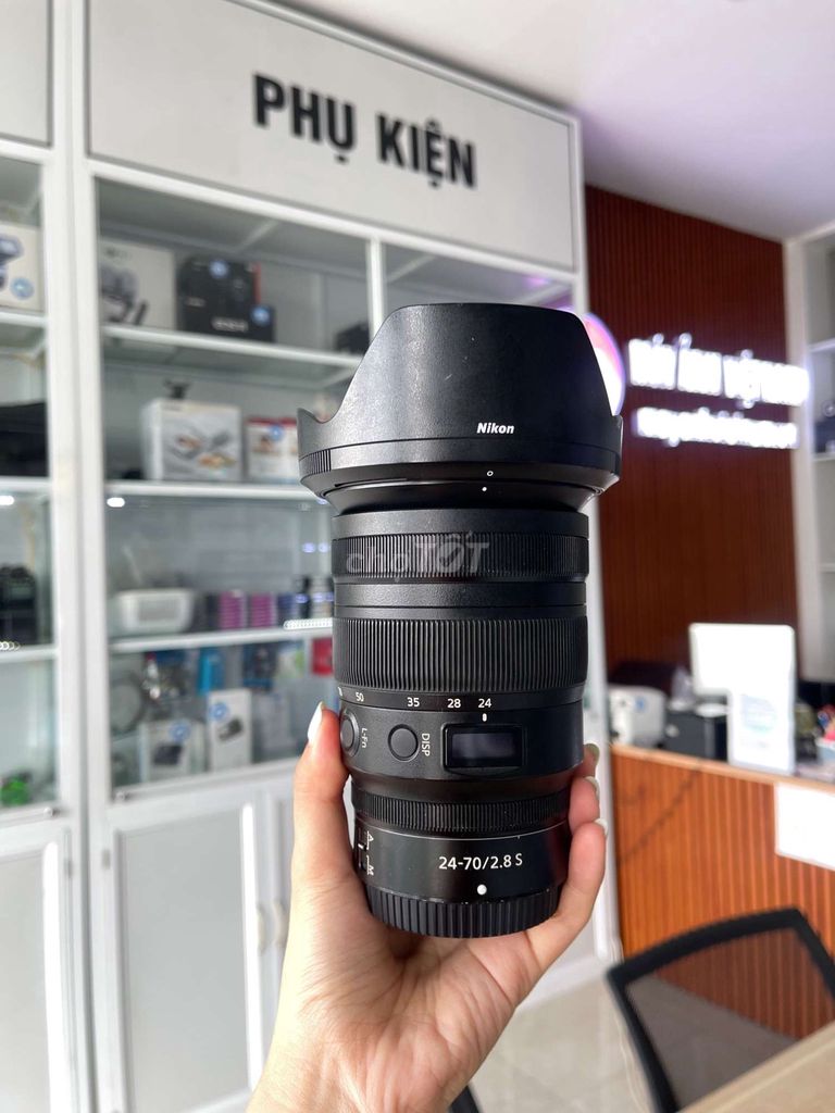 Lens Nikon Z 24-70 F2.8 S. Mua bán Máy ảnh, Máy quay tại Quận 1 Tp Hồ Chí Minh được đăng bởi Thanh Thanh hình 1