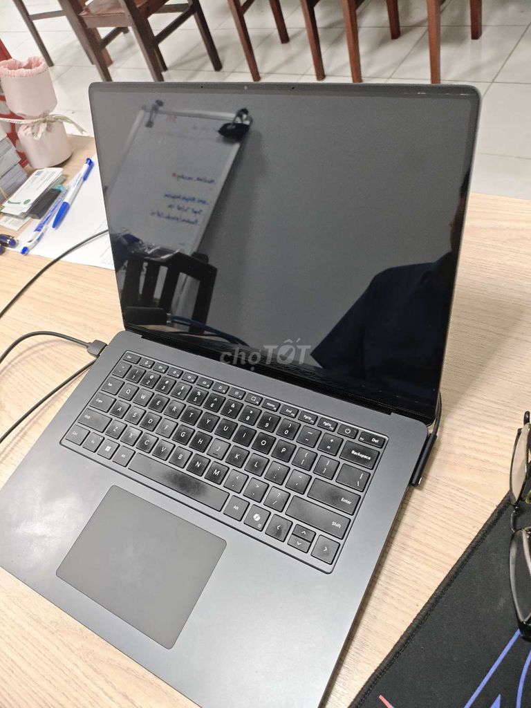 Microsoft Surface Laptop 7 16GB/1TB Đen. Mua bán Laptop tại Quận Ninh Kiều Cần Thơ được đăng bởi hoàng việt anh hình 1