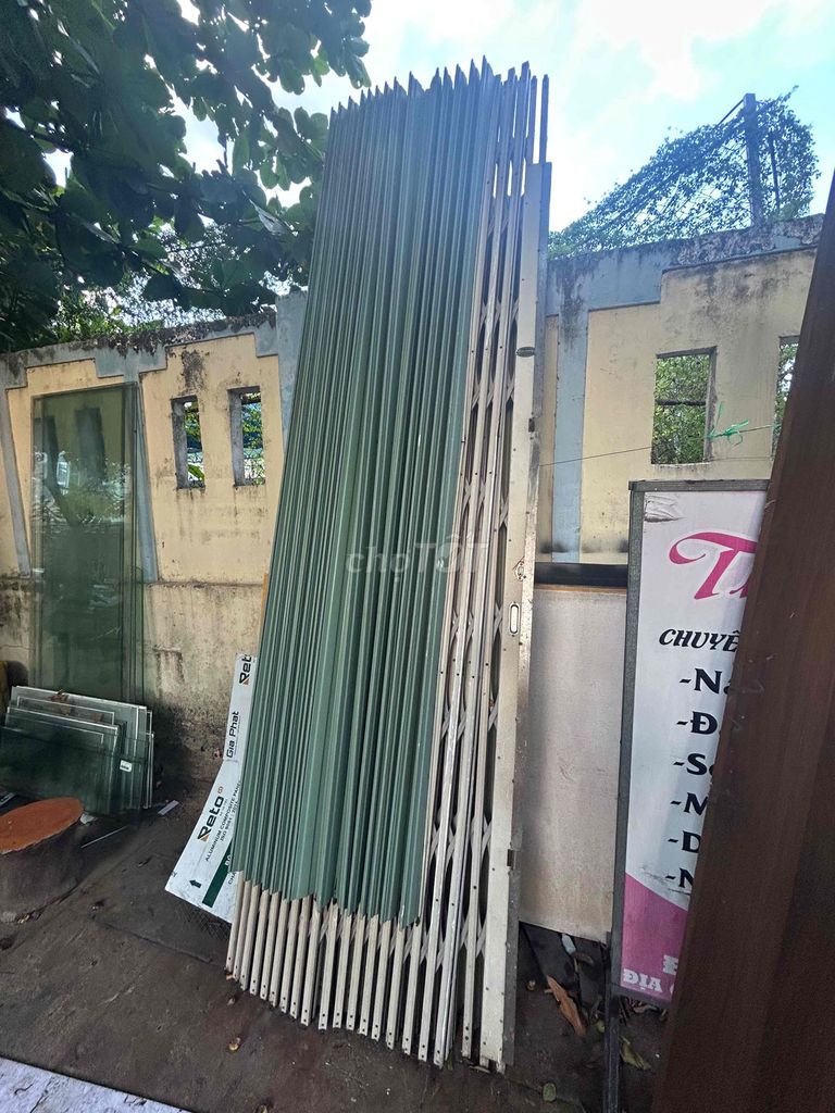 Cửa kéo Kim loại Đài Loan 3m2 x 4m đã sử dụng. Mua bán Nội thất, đồ gia dụng khác tại Quận Liên Chiểu Đà Nẵng được đăng bởi Quân hình 1