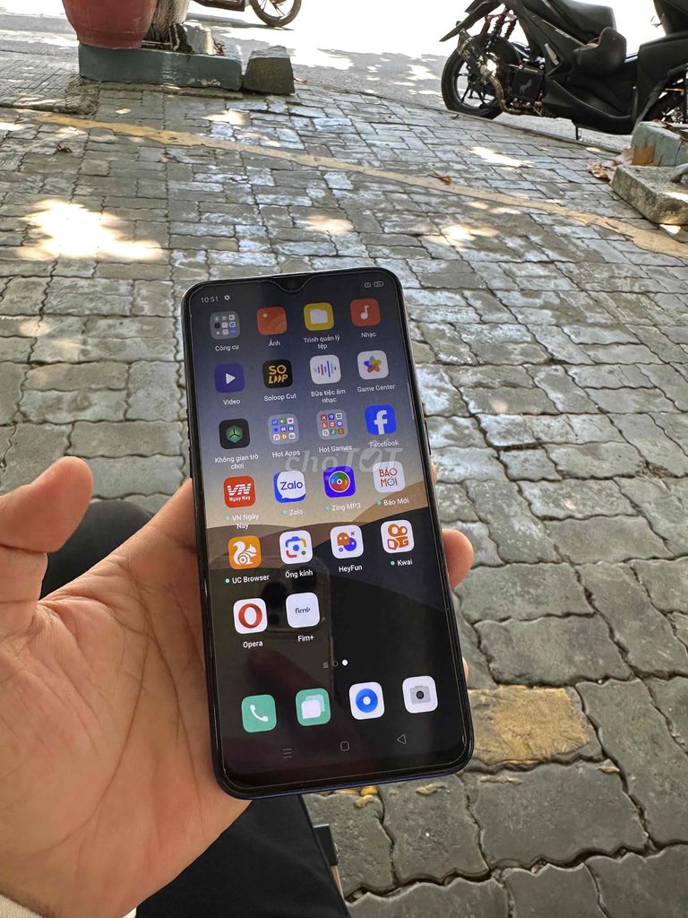 Oppo F9 64GB Đen. Mua bán Điện thoại tại Quận Sơn Trà Đà Nẵng được đăng bởi Tú hình 1