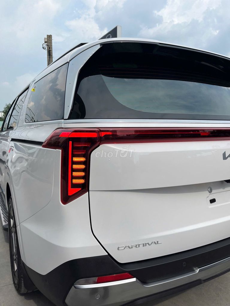 Kia Carnival 2025 Signature 1.6 Turbo HEV 7S. Mua bán Ô tô tại Quận 7 Tp Hồ Chí Minh được đăng bởi  Mazda Quận 7 hình 7