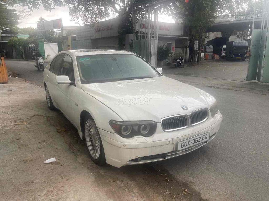 BMW 735 chính chủ 2005 bản full cửa lóc