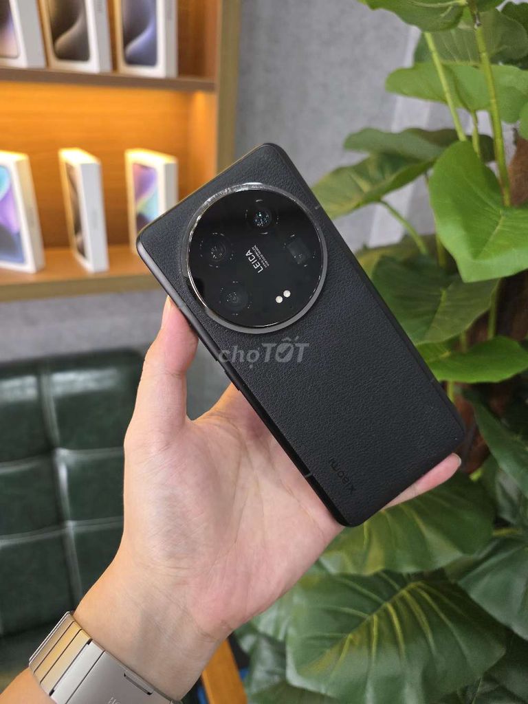 Xiaomi Mi 14 Ultra 12G/256G Đen Da Like New. Mua bán Điện thoại tại Thành phố Buôn Ma Thuột Đắk Lắk được đăng bởi Định Phone47 hình 1