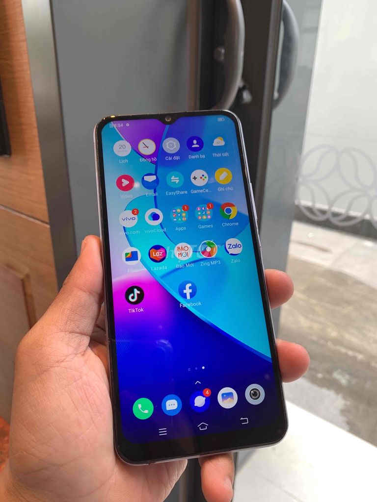Vivo V2027 4GB 64GB Trắng. Mua bán Điện thoại tại Quận Sơn Trà Đà Nẵng được đăng bởi Tú hình 1