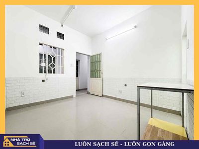 PHÒNG TRỌ GIÁ RẺ NGAY NGUYỄN XÍ, GẦN ĐH HUTECH. Cho thuê phòng trọ tại Quận Bình Thạnh Tp Hồ Chí Minh được đăng bởi NhaTroSachSe