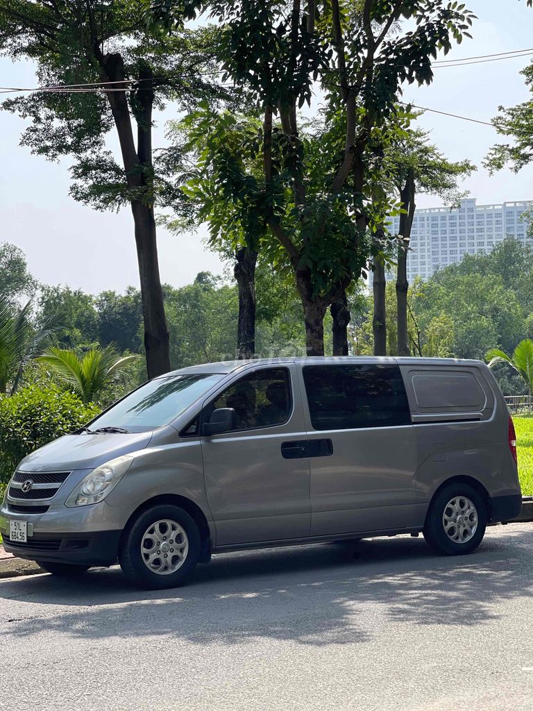 Hyundai Starex 2011 2.5D MT - 130000 km. Mua bán Ô tô tại Quận 7 Tp Hồ Chí Minh được đăng bởi Lethai hình 4