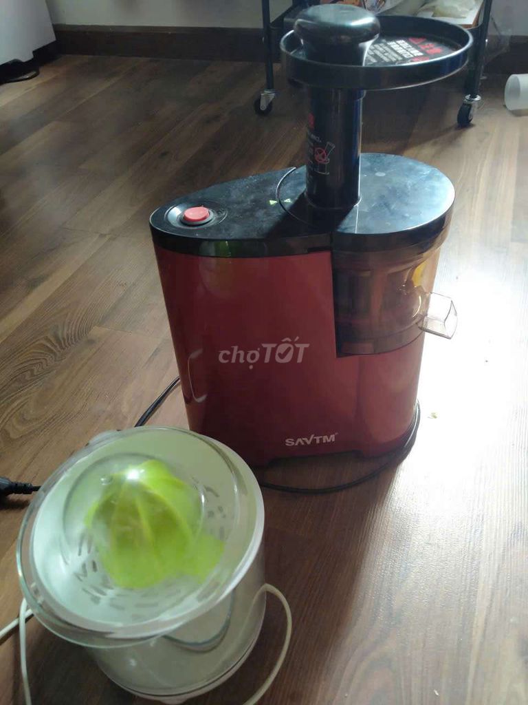Thanh lý cực rẻ máy ép chậm SAVTM Đỏ. Mua bán Bếp, lò, đồ điện nhà bếp tại Quận Long Biên Hà Nội được đăng bởi Hoàng Anh Thái hình 1