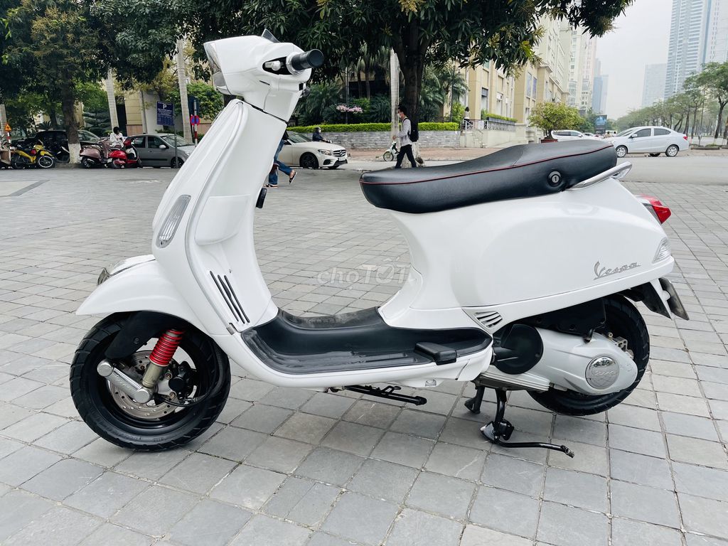 Piaggio VESPA S Đèn Vuông MÀU TRẮNG SỮA XE ĐẸP. Mua bán Xe máy tại Quận Bắc Từ Liêm Hà Nội được đăng bởi TUẤN MINH hình 3