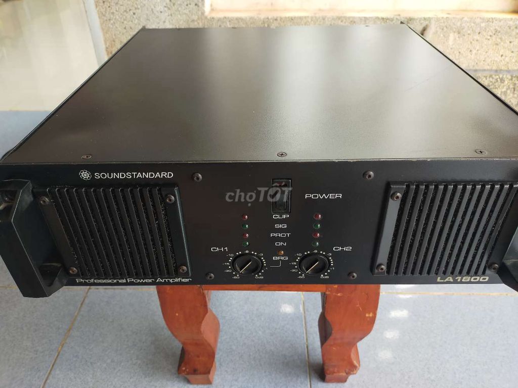 Cục đẩy công suất Soundstandard LA1800 Đen. Mua bán Tivi, Âm thanh tại Huyện Dương Minh Châu Tây Ninh được đăng bởi Hà Quang hình 1