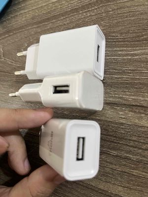 Đồ văn phòng, combo 3 cốc sạc 80k. Mua bán Đồ dùng văn phòng tại Thành phố Biên Hòa Đồng Nai được đăng bởi Trần Hữu Ky