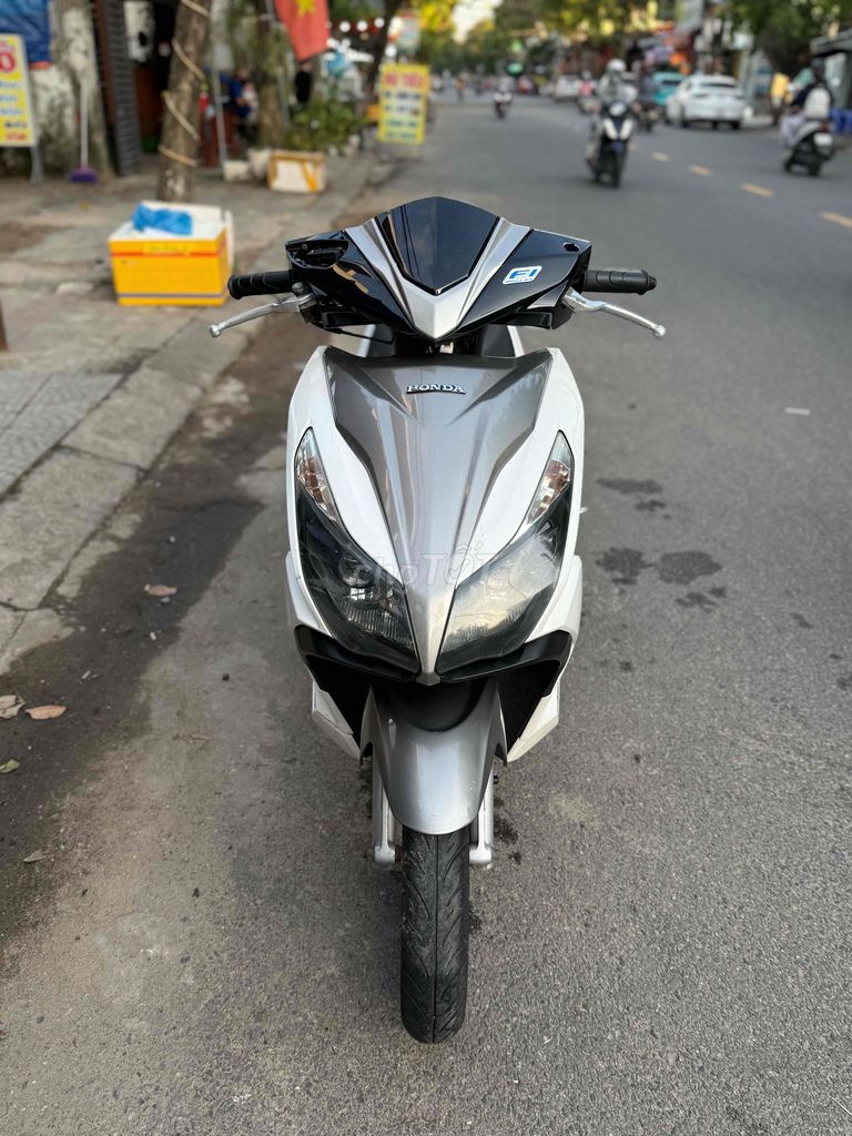 Air Blade 2014 B.số 92 Chính chủ Góp trả trước 4tr. Mua bán Xe máy tại Quận Liên Chiểu Đà Nẵng được đăng bởi Hòa Xe Máy Cũ hình 4