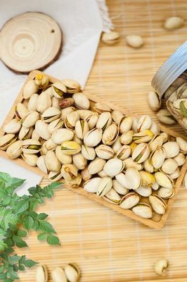 Hạt dẻ cười, Không tẩy trắng - Giá thanh lý. Mua bán Đồ ăn, thực phẩm và các loại khác tại Quận Thanh Khê Đà Nẵng được đăng bởi Dananut