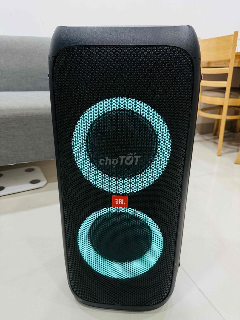 Loa JBL PartyBox 310, 120 Club Chính Hãng Dùng Tốt. Mua bán Tivi, Âm thanh tại Quận 7 Tp Hồ Chí Minh được đăng bởi Huy Lê Audio hình 1