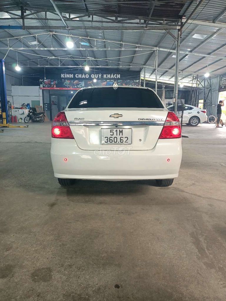 Chevrolet Aveo 2015 Số tự động Trắng. Mua bán Ô tô tại Thành phố Thủ Dầu Một Bình Dương được đăng bởi Phan Thanh Hiến hình 12