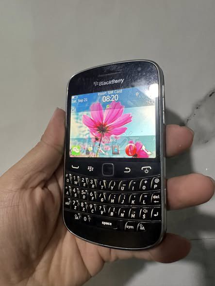 BlackBerry 9930 Đen Đã sử dụng. Mua bán Điện thoại tại Quận 12 Tp Hồ Chí Minh được đăng bởi Hội Đồ Điện Tử hình 1