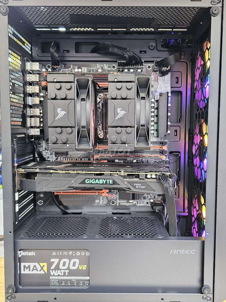 CPU E5 2680V4 X2 / MAIN X99/ RAM 64G/ SSD 512G/VGA