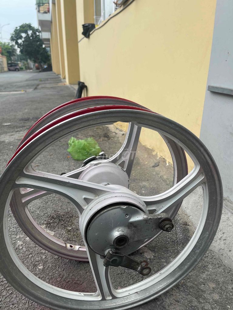 bánh mâm xe weva, dream. Mua bán Phụ tùng xe tại Huyện Bình Chánh Tp Hồ Chí Minh được đăng bởi Quang Thang hình 5