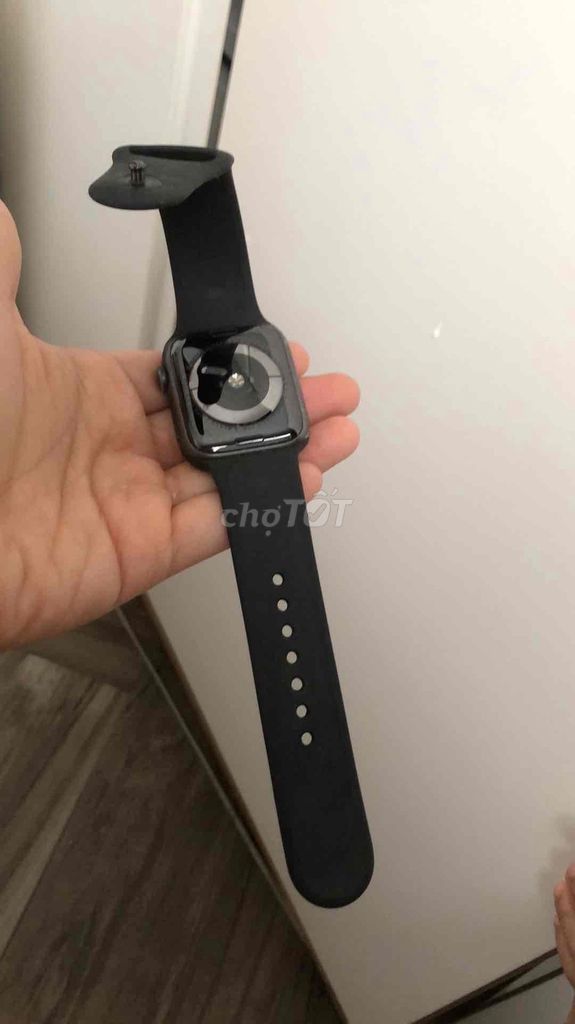 Apple Watch Series 5 Đen. Mua bán Thiết bị đeo thông minh tại Quận 7 Tp Hồ Chí Minh được đăng bởi Mai hình 1