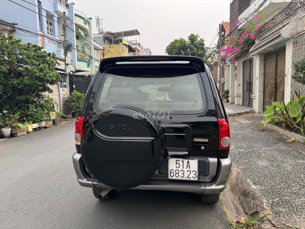 Isuzu Hi-Lander 7 chỗ màu Đen máy dầu. Mua bán Ô tô tại Quận Bình Tân Tp Hồ Chí Minh được đăng bởi  Mãnh hình 2