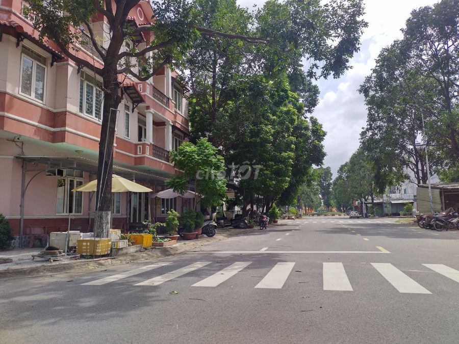 Bán nhà khu đô thị Green Square -100m2-15,5 tỷ.
