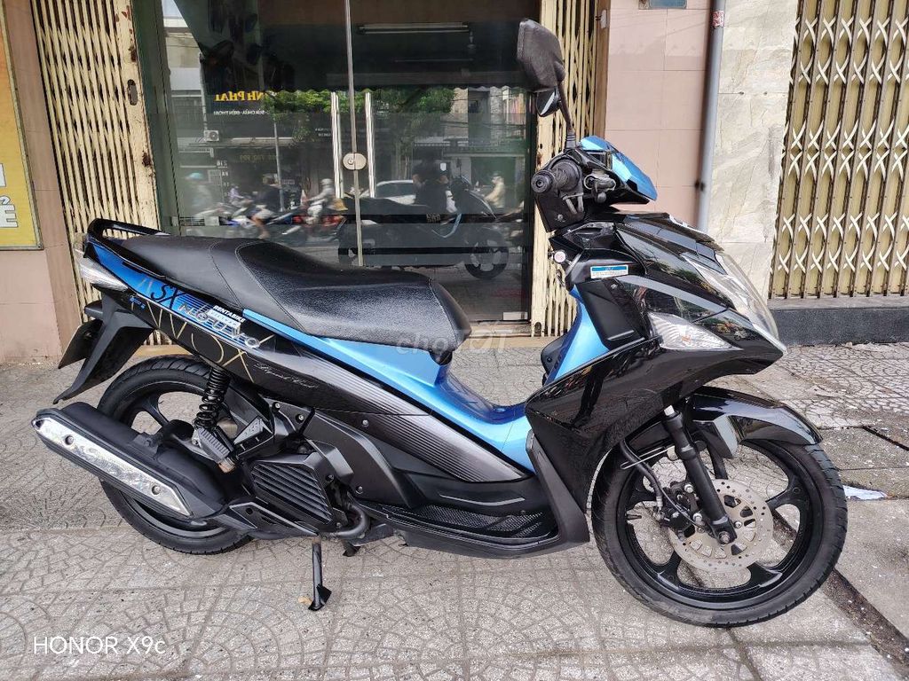 Yamaha Nouvo 6 Fi, черный с синим