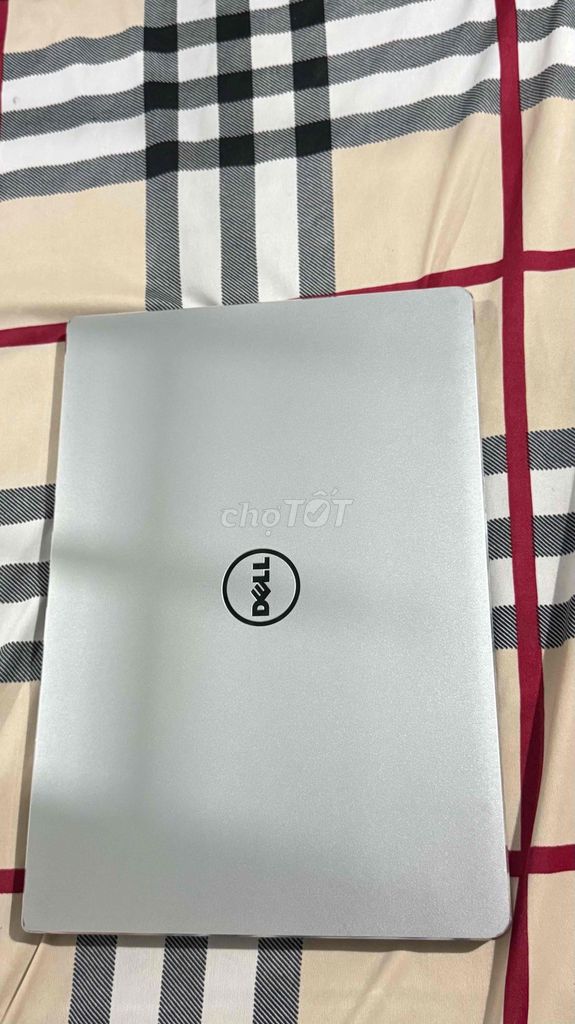 Dell Inspiron 7472 i5 8GB Bạc. Mua bán Laptop tại Thành phố Buôn Ma Thuột Đắk Lắk được đăng bởi Minh hình 1