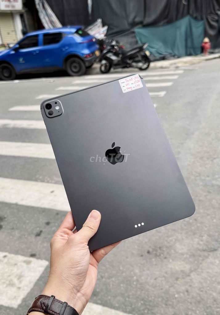 Ipad Pro M5 256gb VN/A Wifi pin 100% như mới. Mua bán Máy tính bảng tại Quận Đống Đa Hà Nội được đăng bởi Lâm Bảo Tuyên hình 1