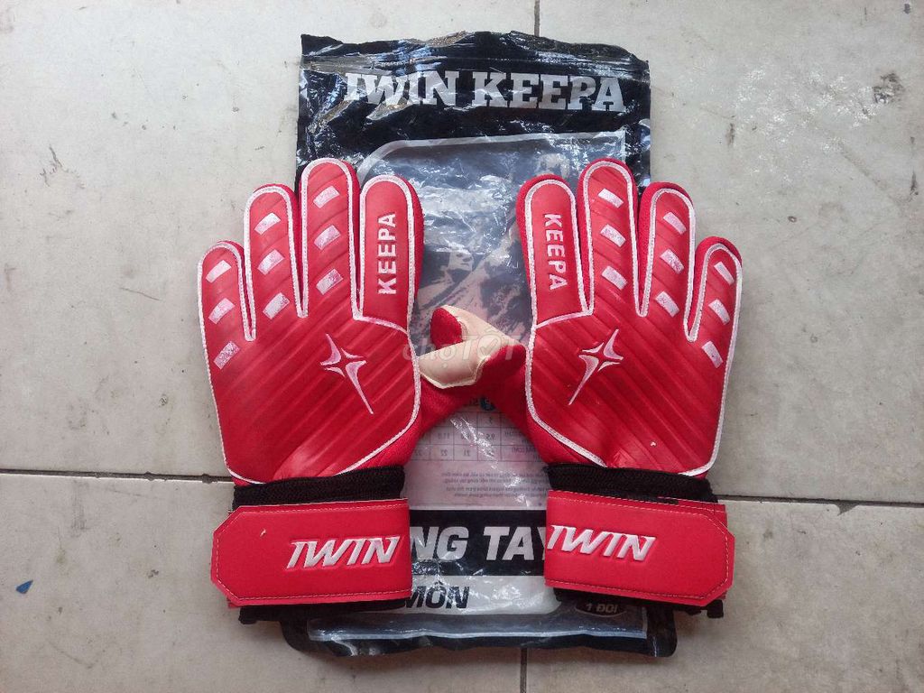 Găng Tay Thủ Môn iWin Kép Basic, mới 75%. Mua bán Đồ thể thao, Dã ngoại tại Huyện Bình Chánh Tp Hồ Chí Minh được đăng bởi  CHỢ VẬN MAY  hình 1
