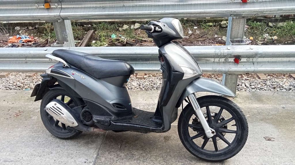 Xe Lybety ĐK 2013 xe đẹp máy cực kỳ êm mạnh bs 43. Mua bán Xe máy tại Quận Thanh Khê Đà Nẵng được đăng bởi Trần Khải hình 3