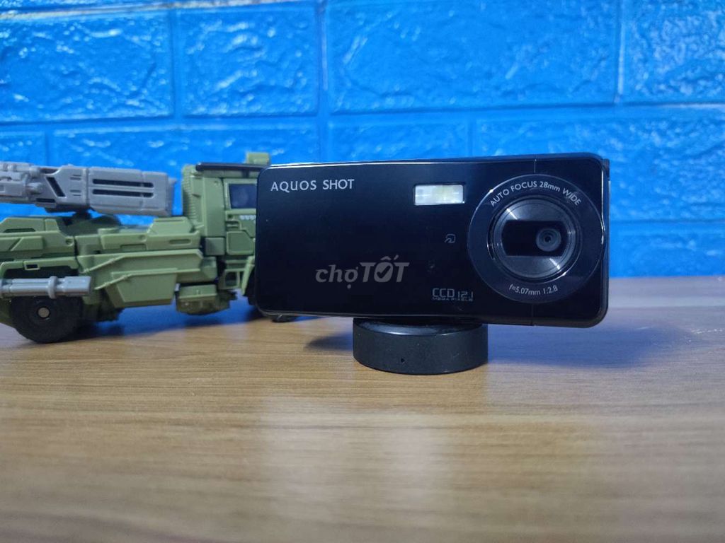 Sharp Aquos SHOT SH003 Đen. Mua bán Điện thoại tại Quận Hai Bà Trưng Hà Nội được đăng bởi BunsDigi hình 1