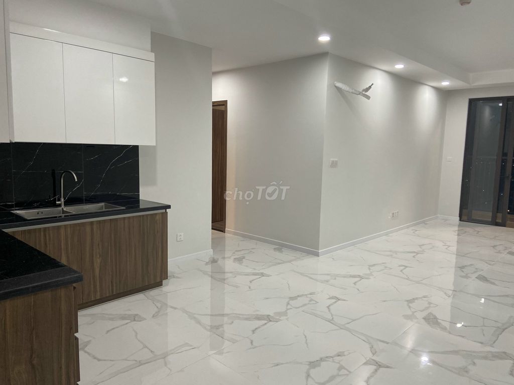 Bán căn 3PN+2WC 100m2 3,6tỷ (full nội thất) tầng cao Opal Boulevard