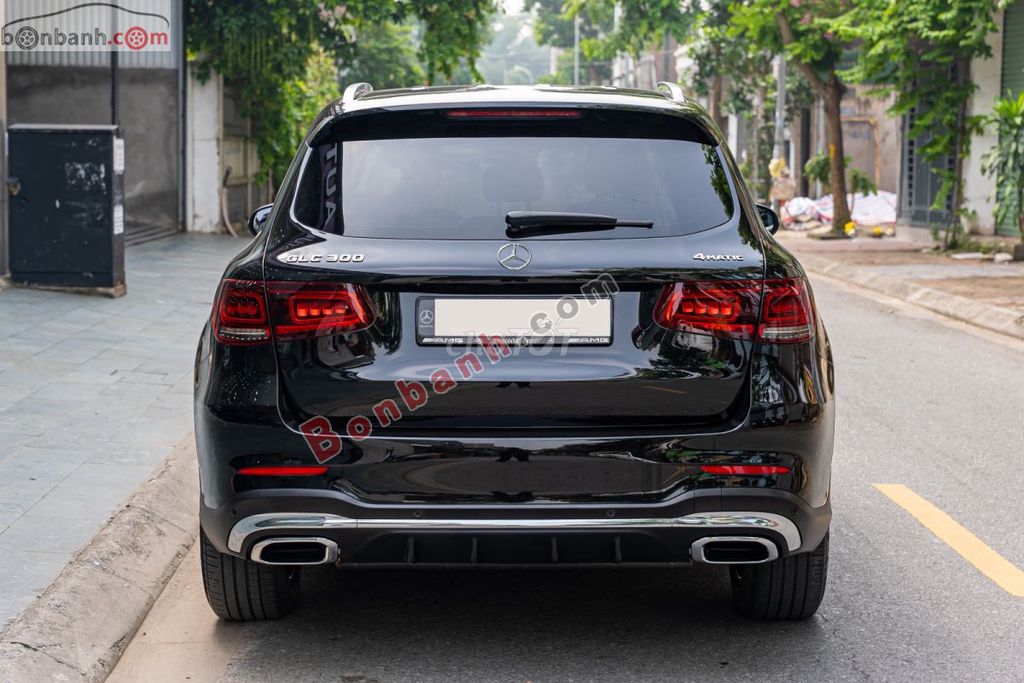 GLC300 4Matic Facelift. Mua bán Ô tô tại Quận Long Biên Hà Nội được đăng bởi Tùng Anh Auto hình 1