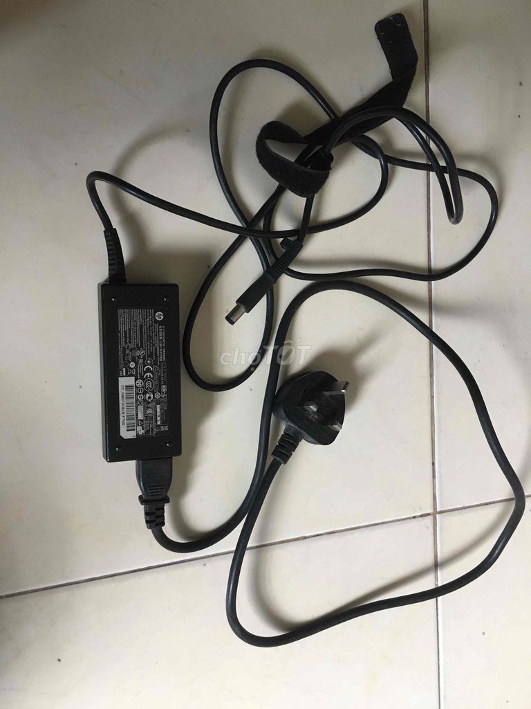 Sạc laptop HP Đen Chui to. Mua bán Phụ kiện (Màn hình, Chuột...) tại Quận Bình Thuỷ Cần Thơ được đăng bởi Pham Trong hình 1